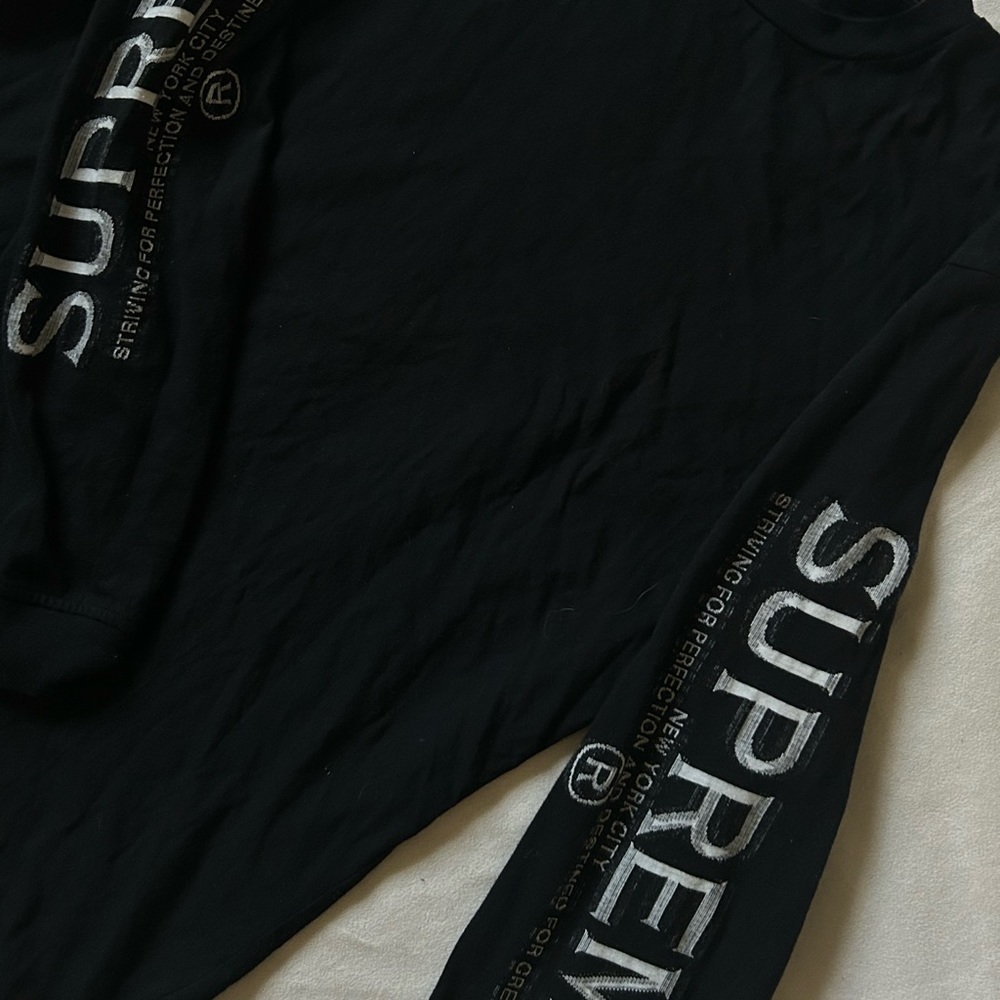 Supreme intarsia sleeve